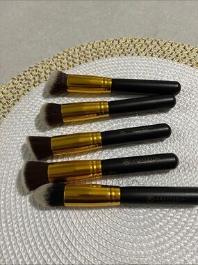 Source Unknown Black & Gold Face Brush Set - 5 Pieces